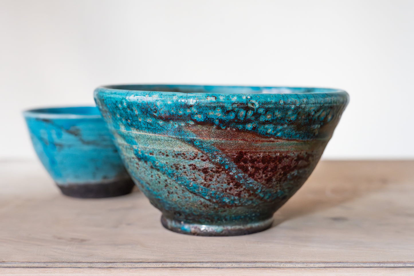 PAIR OF TURQUOISE POTTERY BOWLS, 20TH CENTURY