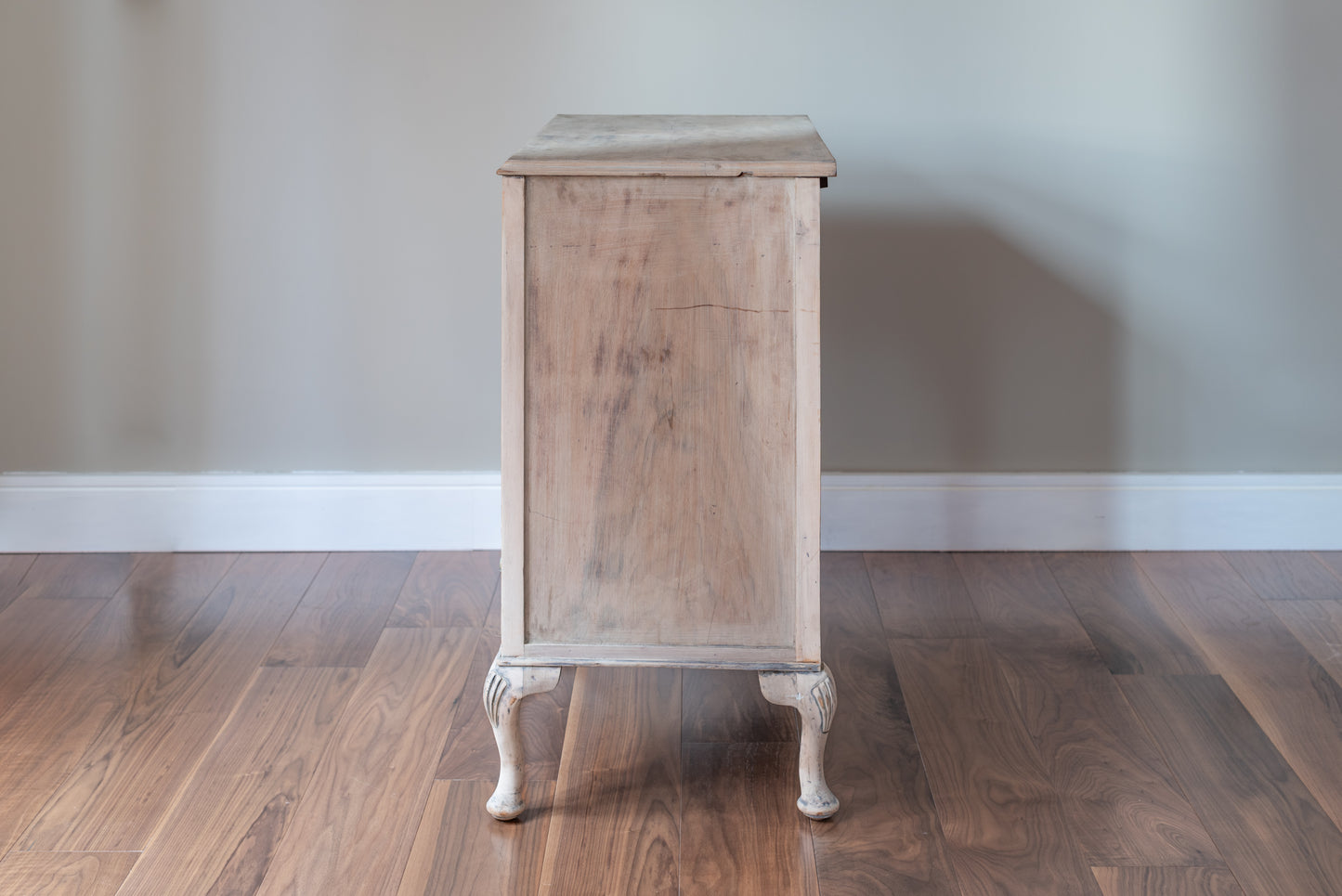 BLEACHED WALNUT CHEST OF DRAWERS, C.1920