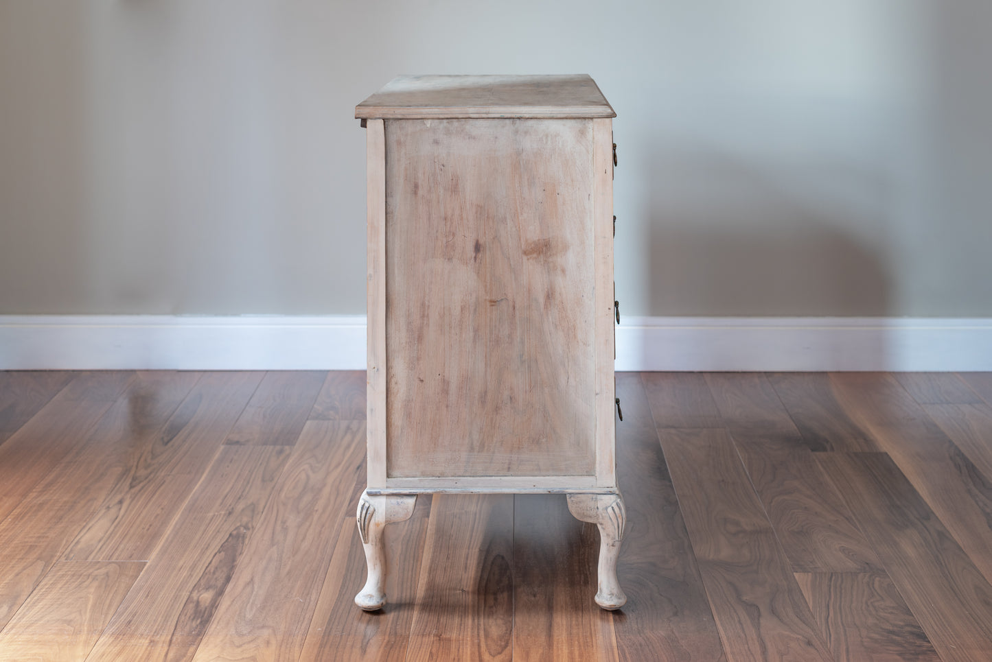 BLEACHED WALNUT CHEST OF DRAWERS, C.1920
